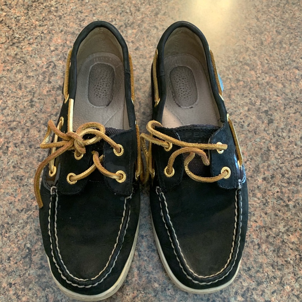 Sherry’s womens size 7